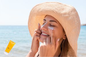 چه زمان از کرم ضد آفتاب استفاده کنیم